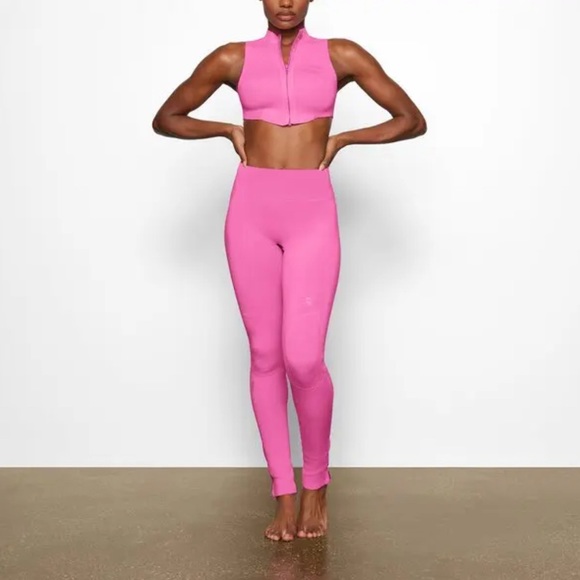 SKIMS SPORT SWIM HIGH NECK TOP (XL) & LONG PANT (LARGE) in Taffy NEW